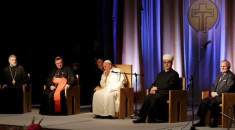 Papa a líderes religiosos: viver lado a lado num mundo em conflito